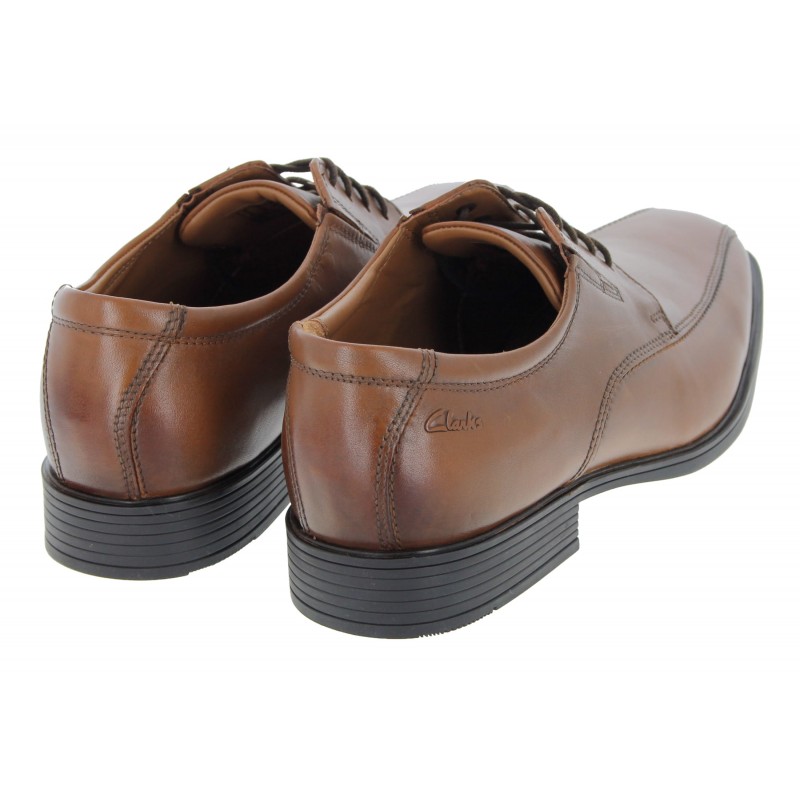 Clarks tilden walk hot sale dark tan